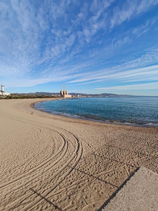 Hotel Voyager Sant Adrià de Besòs Esterno foto
